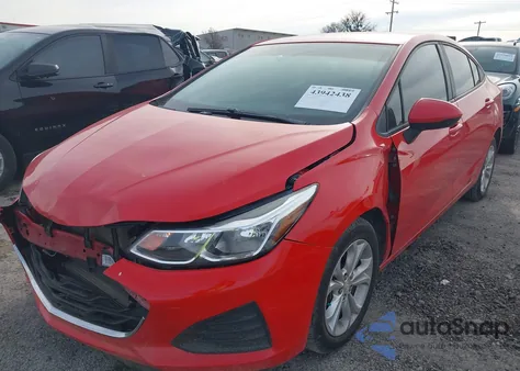 2019 Chevrolet Cruze Ls z USA, uszkodzony, nr VIN 1G1BC5SM1K7126853